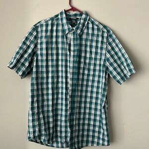 Casual short sleeve shirt